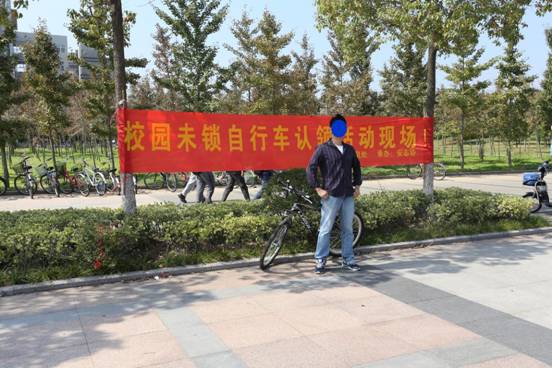 车主领车留影